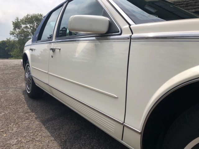 1988 Cadillac Seville - photo 13
