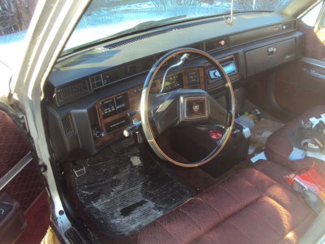 1988 Cadillac Fleetwood - photo 2