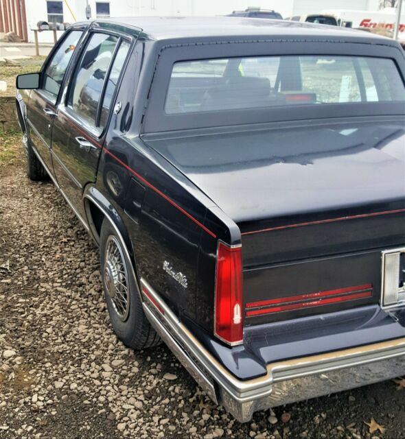 1988 Cadillac DeVille - photo 4