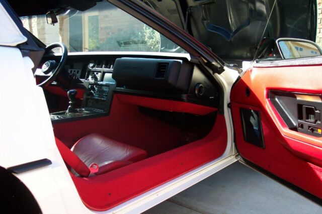 1988 Chevrolet Corvette Convertible - photo 7