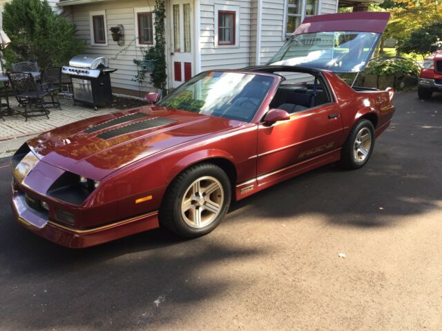 1988 Chevrolet Camaro - photo 2