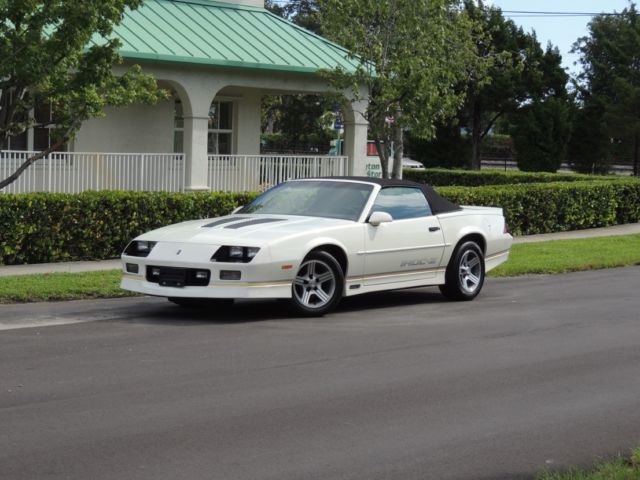 1988 Chevrolet Camaro - photo 13