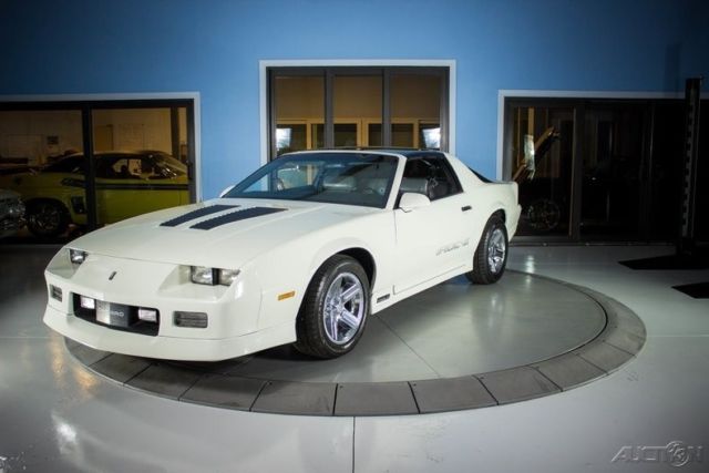 1988 Camaro IROC Z Used 5.7L V8 16V Automatic RWD 1988 Chevrolet Camaro IROC Z