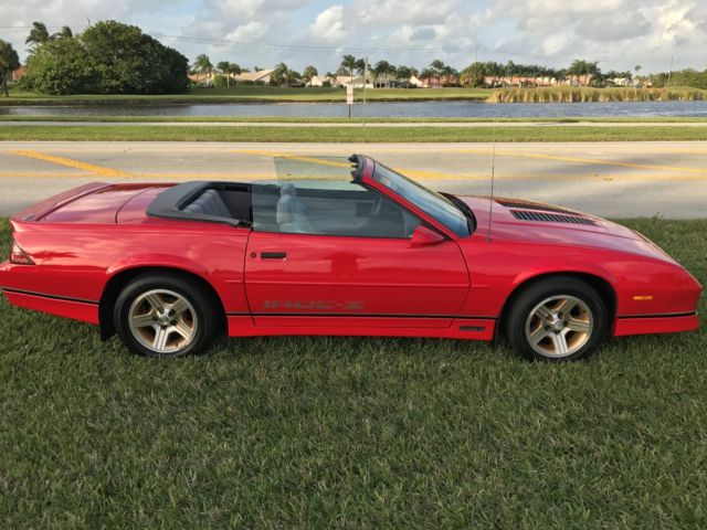 1988 Chevrolet Camaro Iroc Z28 Convertible - photo 3