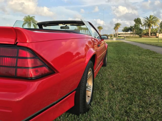 1988 Chevrolet Camaro Iroc Z28 Convertible - photo 5