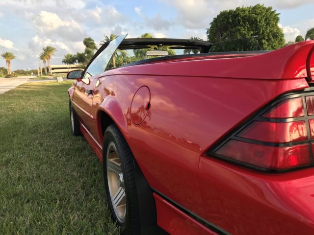 1988 Chevrolet Camaro Iroc Z28 Convertible - photo 6