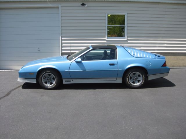 1988 Chevrolet Camaro - photo 9