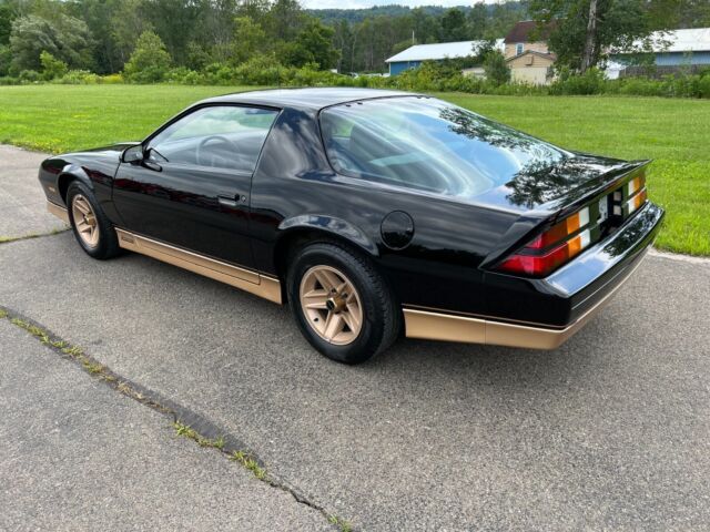 1988 Chevrolet Camaro - photo 7