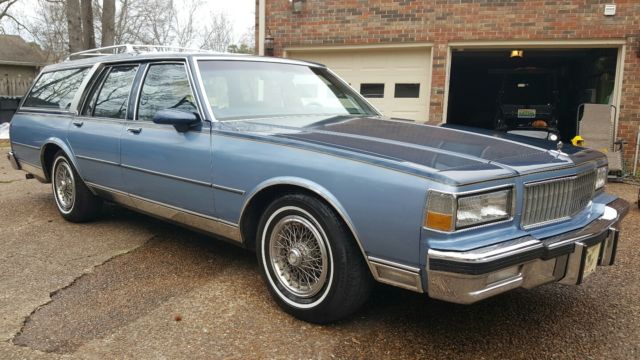 1988 Caprice Classic Station Wagon 1 owner in pristine garage kept condition 1988 Chevrolet Caprice classic wagon