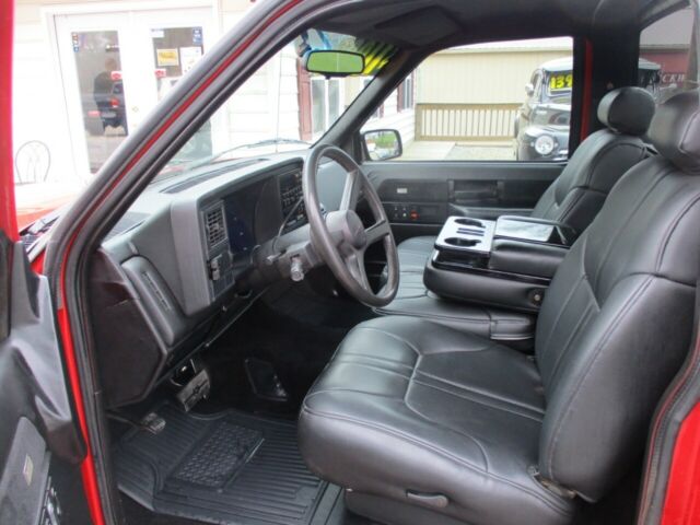 1988 Chevrolet 1/2 Ton Pickups Fleetside 117.5" WB - photo 10