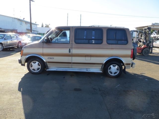 1988 Chevrolet Astro - photo 3