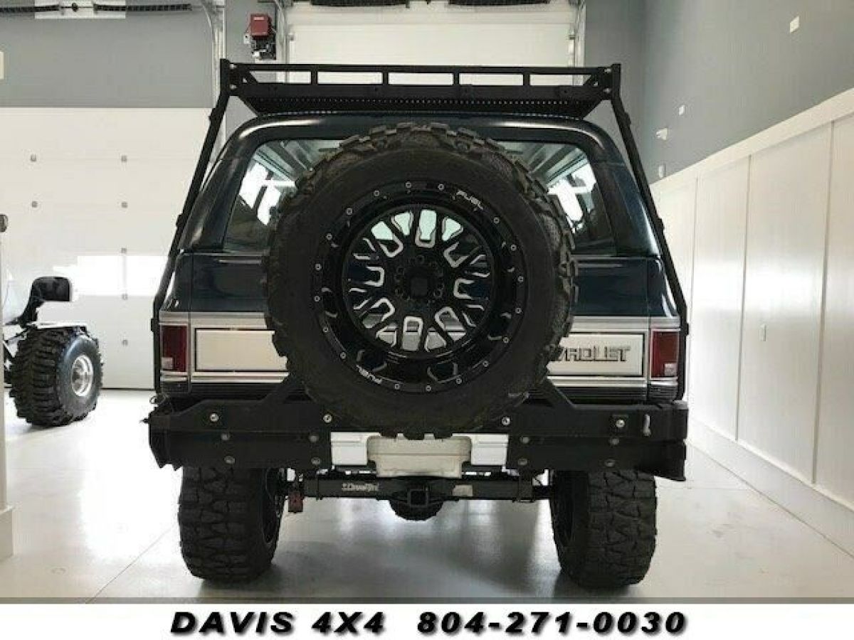 1988 Chevrolet Blazer K5 Silverado Square Body Classic Lifted 4x4 - photo 3
