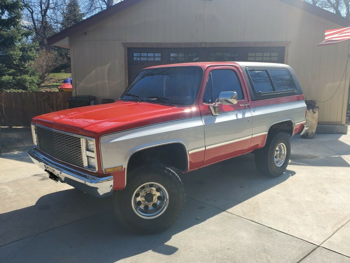 1988 Chevrolet Blazer SUV Red 4WD Automatic V10 1988 Chevrolet Blazer V10