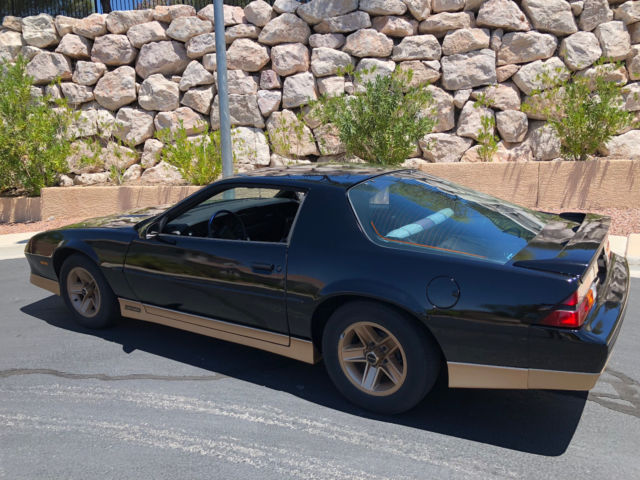 1988 Chevrolet Camaro - photo 2