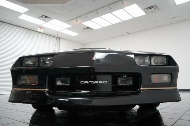 1988 Chevrolet Camaro IROC-Z - photo 11