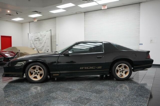 1988 Chevrolet Camaro IROC-Z - photo 5