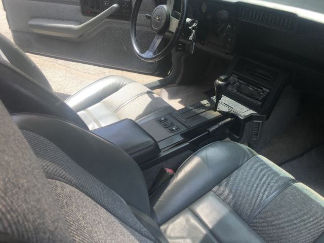 1988 Chevrolet Camaro IROC-Z - photo 9