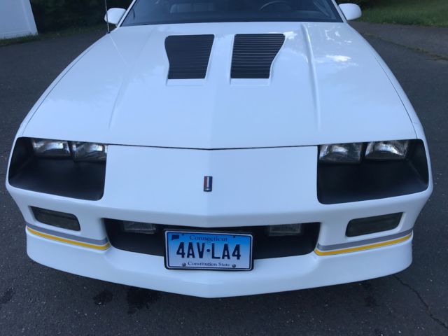 1988 Chevrolet Camaro - photo 13