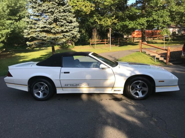 1988 Chevrolet Camaro - photo 2