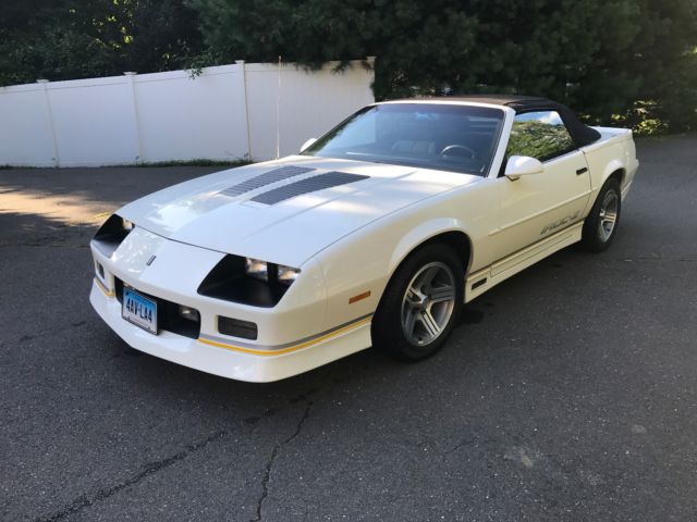 1988 Chevrolet Camaro - photo 8