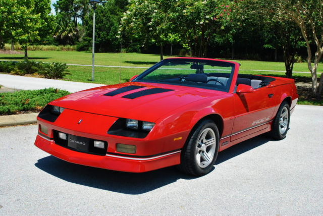 1988 Chevrolet Camaro IROC-Z Z28 - photo 3
