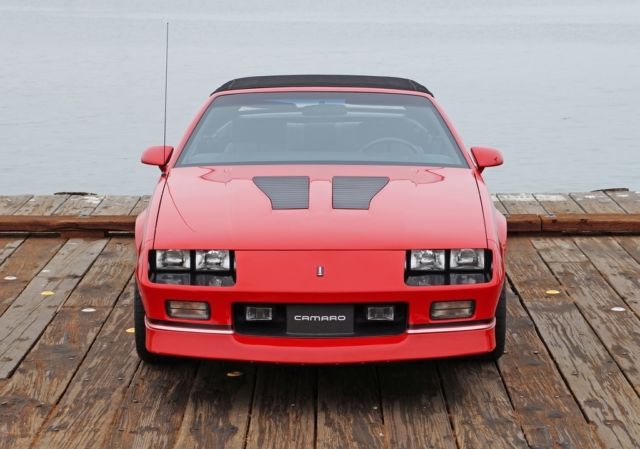 1988 Chevrolet Camaro IROC Z Convertible - photo 2