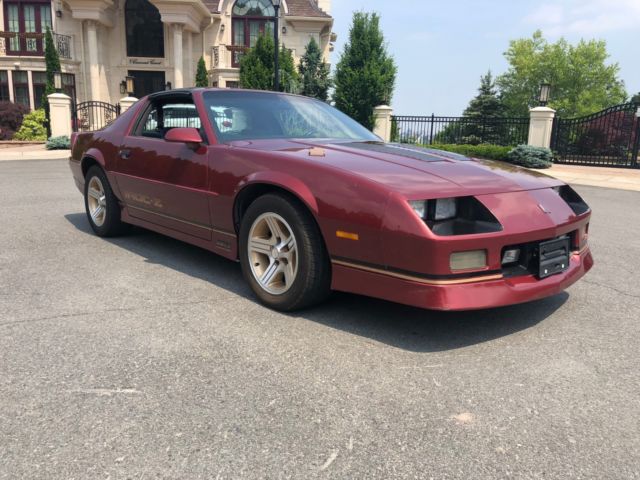 1988 Chevrolet Camaro Iroc Z28 5.7L TPI 350 T Tops! 56,622 Miles!!! 1988 Chevrolet Camaro Iroc Z Z28