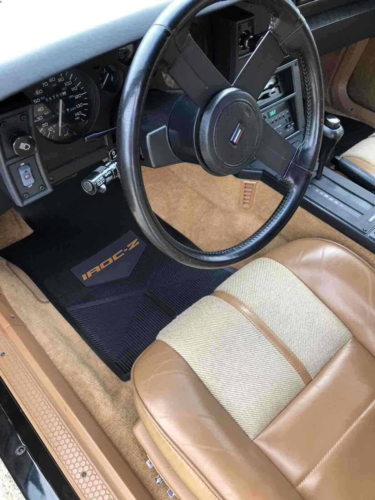 1988 Chevrolet Camaro - photo 2