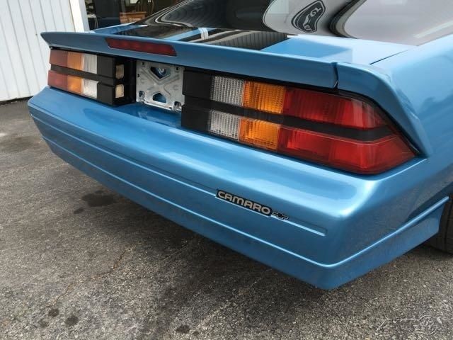 1988 Chevrolet Camaro RS - photo 10