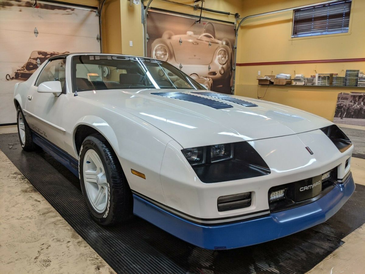 1988 Chevrolet Camaro IROC-Z Z28 - photo 5