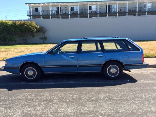 1988 Chevrolet Other Base Wagon 4-Door - photo 2