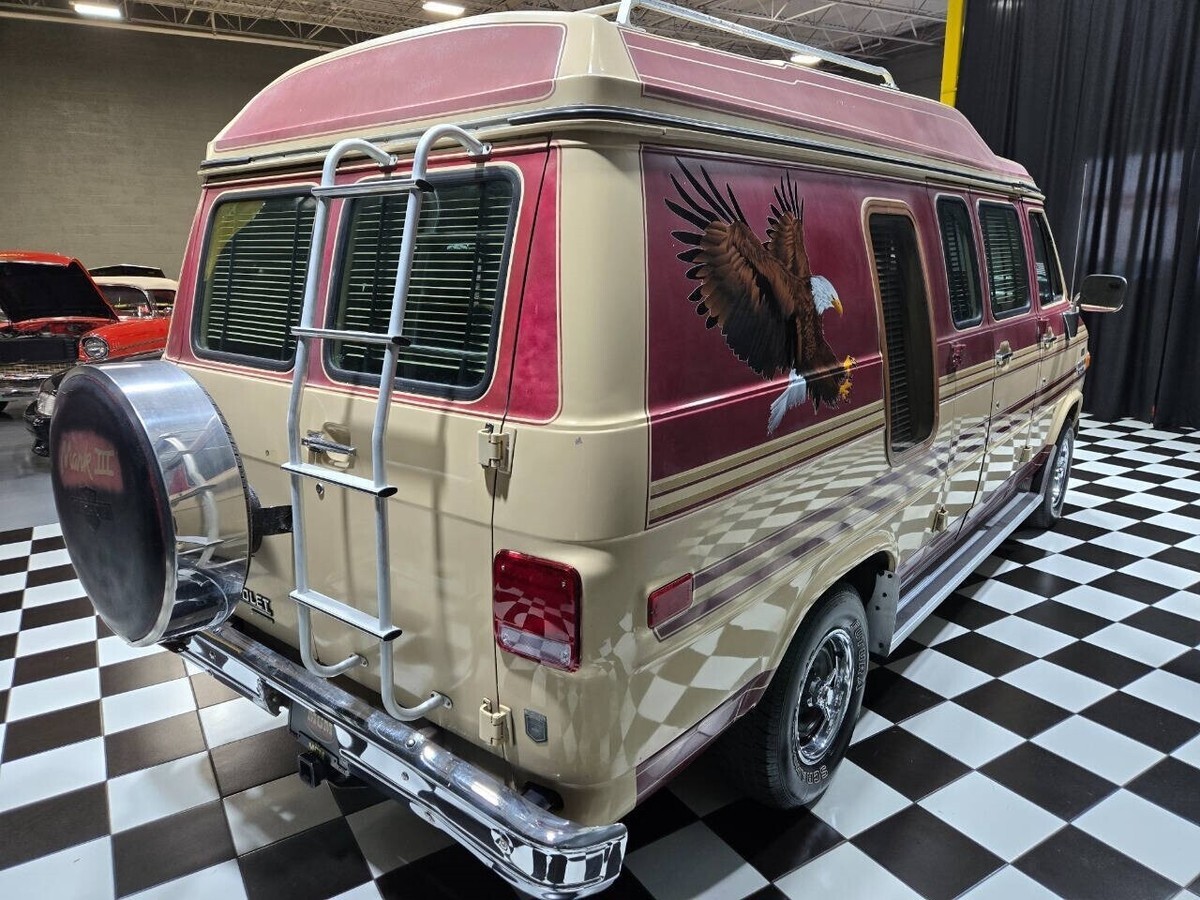 1988 Chevrolet Chevy Van G20 2dr Cargo - photo 7
