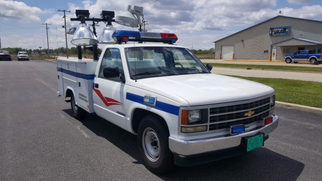 1988 Chevrolet C/K 2500 RWD Emergency Vehicle Rotating Lights Strobes PA System 1988 Chevrolet C/K Pickup 2500