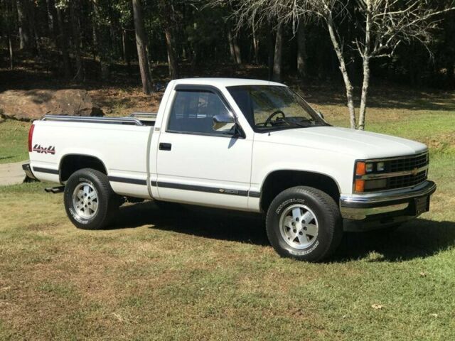 1988 Chevrolet C/K Pickup 1500, White with 132000 Miles available now! 1988 Chevrolet C/K Pickup 1500 K1500 Cheyenne 2dr K1500 Cheyenne