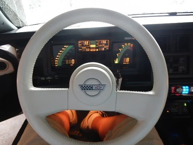 1988 Chevrolet Corvette 2dr Hatchback Coupe - photo 13