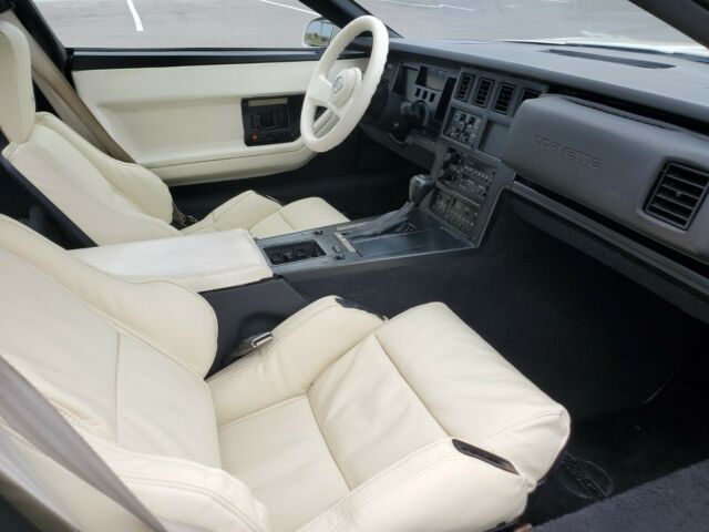 1988 Chevrolet Corvette 35th Anniversary - photo 13