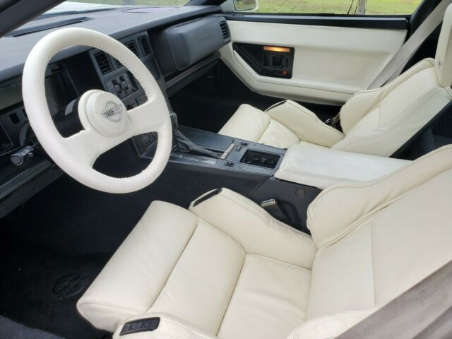 1988 Chevrolet Corvette 35th Anniversary - photo 2