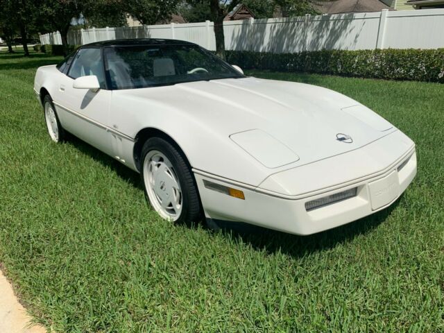 1988 Chevrolet Corvette 35th Anniversary