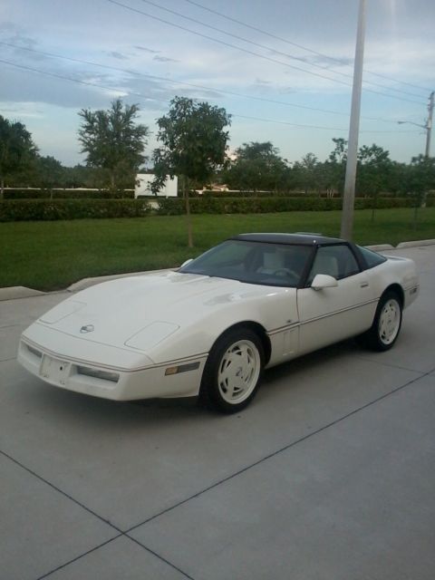 1988 Chevrolet Corvette - photo 2