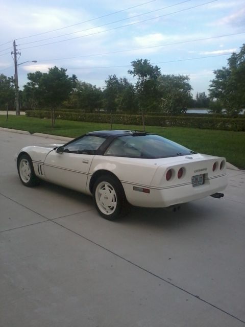 1988 Chevrolet Corvette - photo 3
