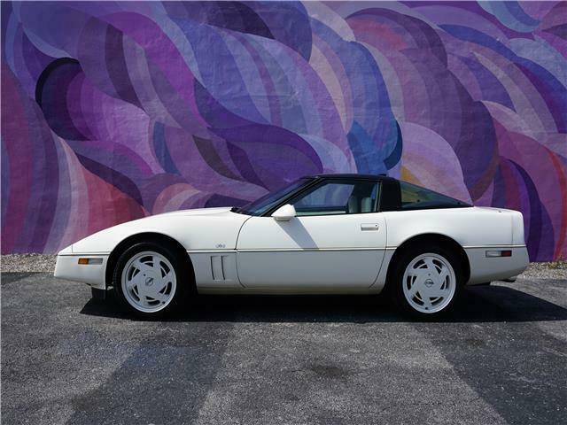 1988 Chevrolet Corvette 35th Anniversary - photo 10