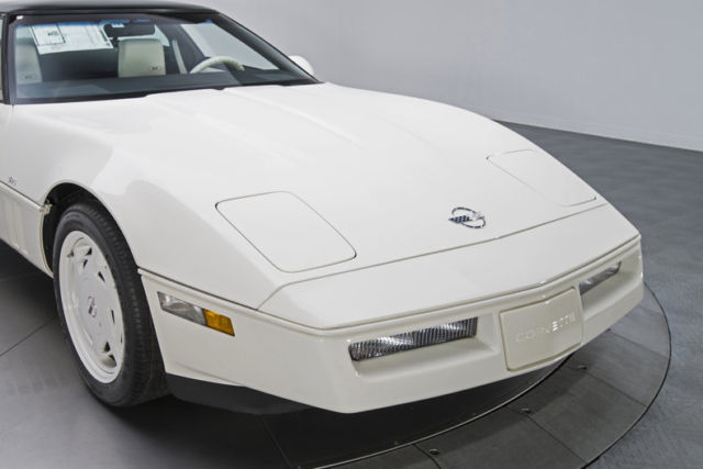 1988 Chevrolet Corvette 35th Anniversary - photo 11