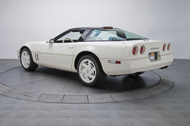 1988 Chevrolet Corvette 35th Anniversary - photo 5