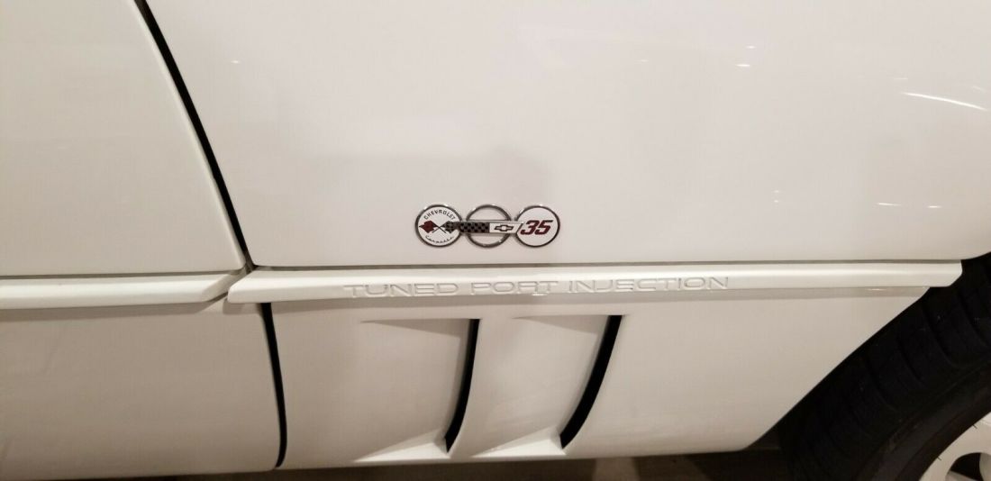 1988 Chevrolet Corvette - photo 3