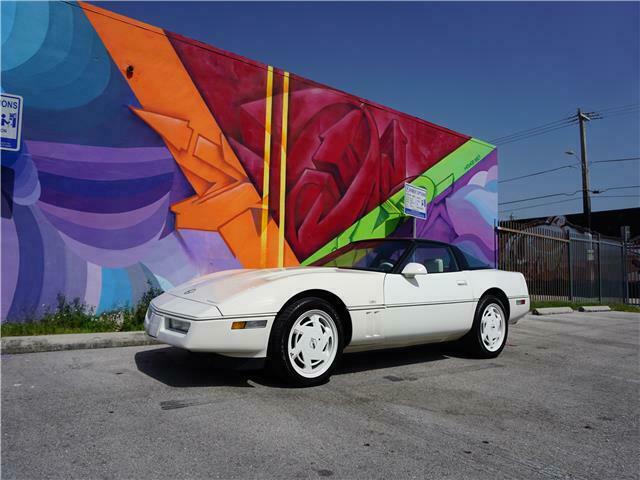 1988 Chevrolet Corvette 35th Anniversary - Collector Grade - 24,225 Miles - photo 8