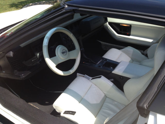 1988 Chevrolet Corvette - photo 7