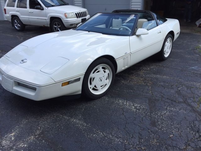 1988 Chevrolet Corvette - photo 3