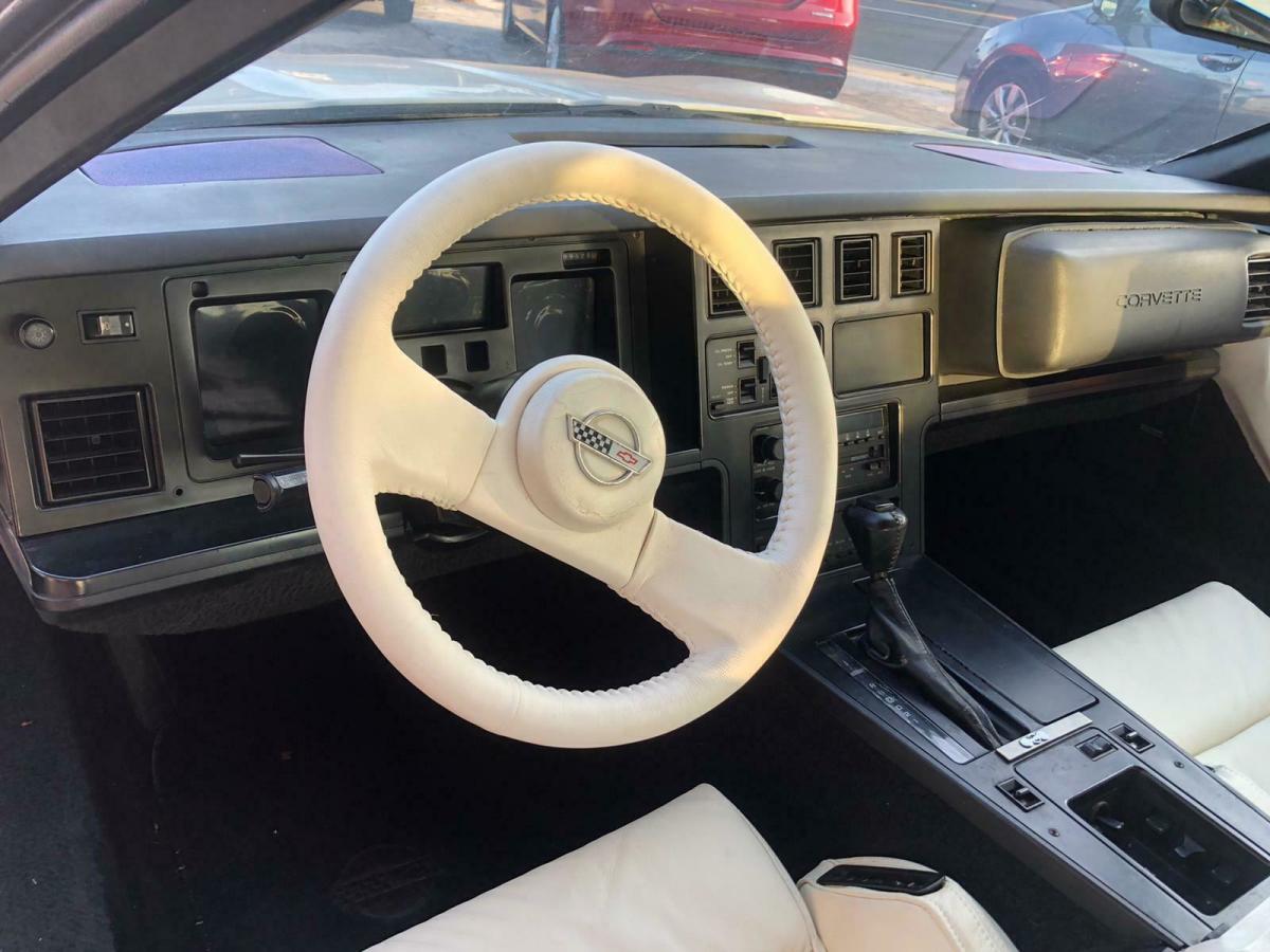 1988 Chevrolet Corvette 35th Anniversary Edition - photo 4
