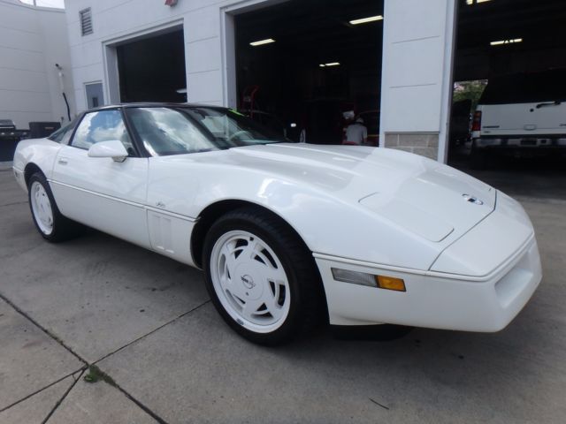 1988 Chevrolet Corvette 35th Year Anniversary Edition - photo 3