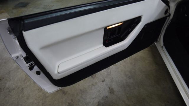1988 Chevrolet Corvette 35th Special Edition Coupe - photo 13